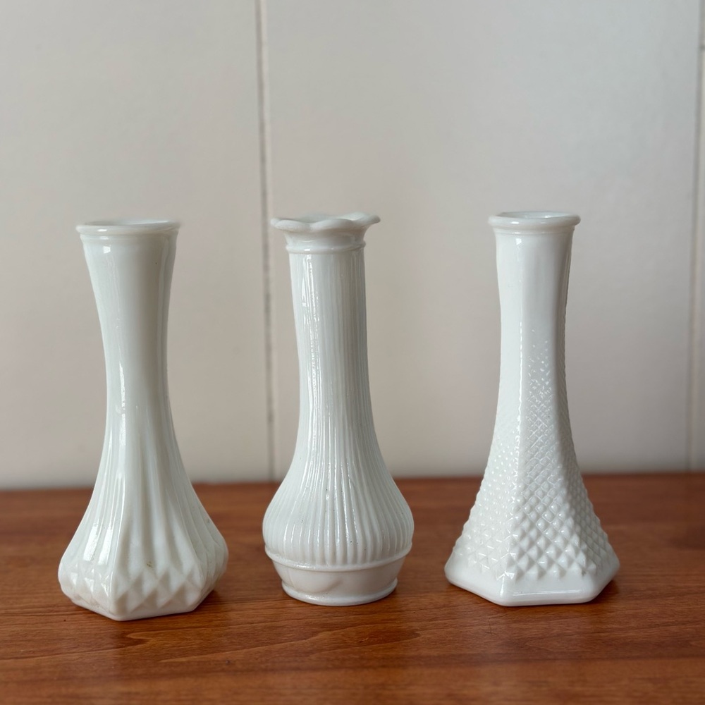 Milk Glass Bud Vase Set of 3